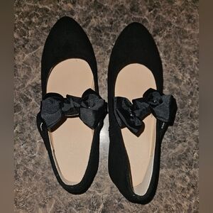 Girls black dress shoes with bow and velcro strap